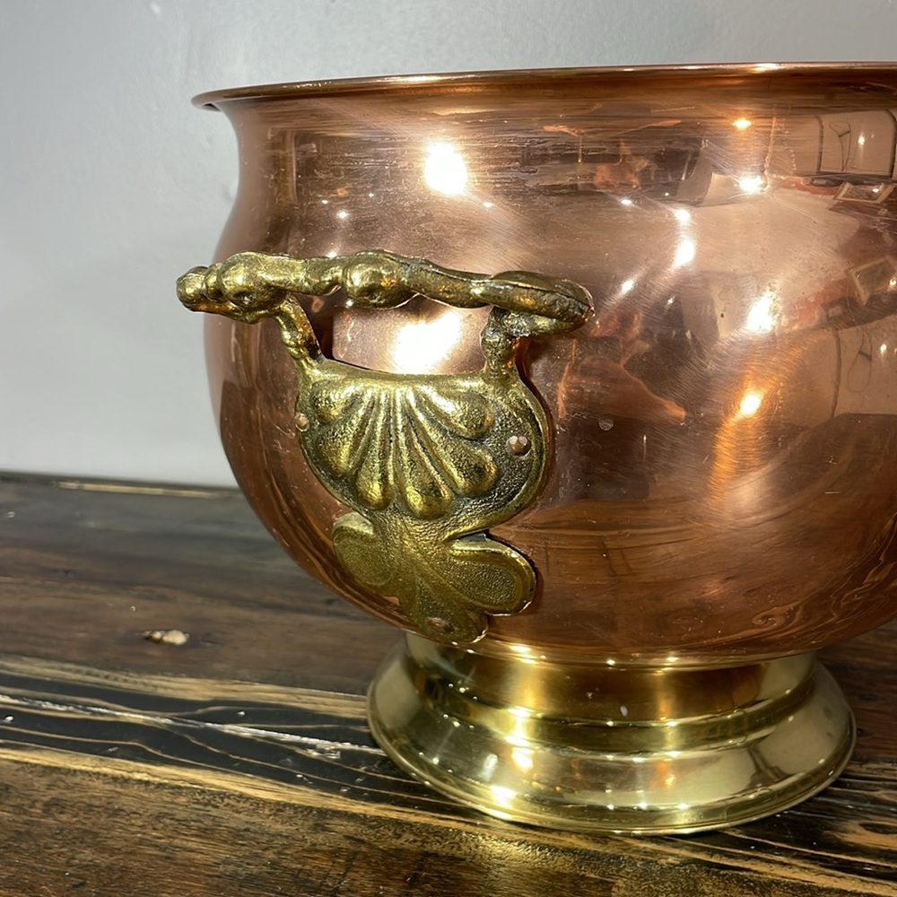 Large Vintage Copper and Brass Decorative Bowl/planter made in Holland - beauty!